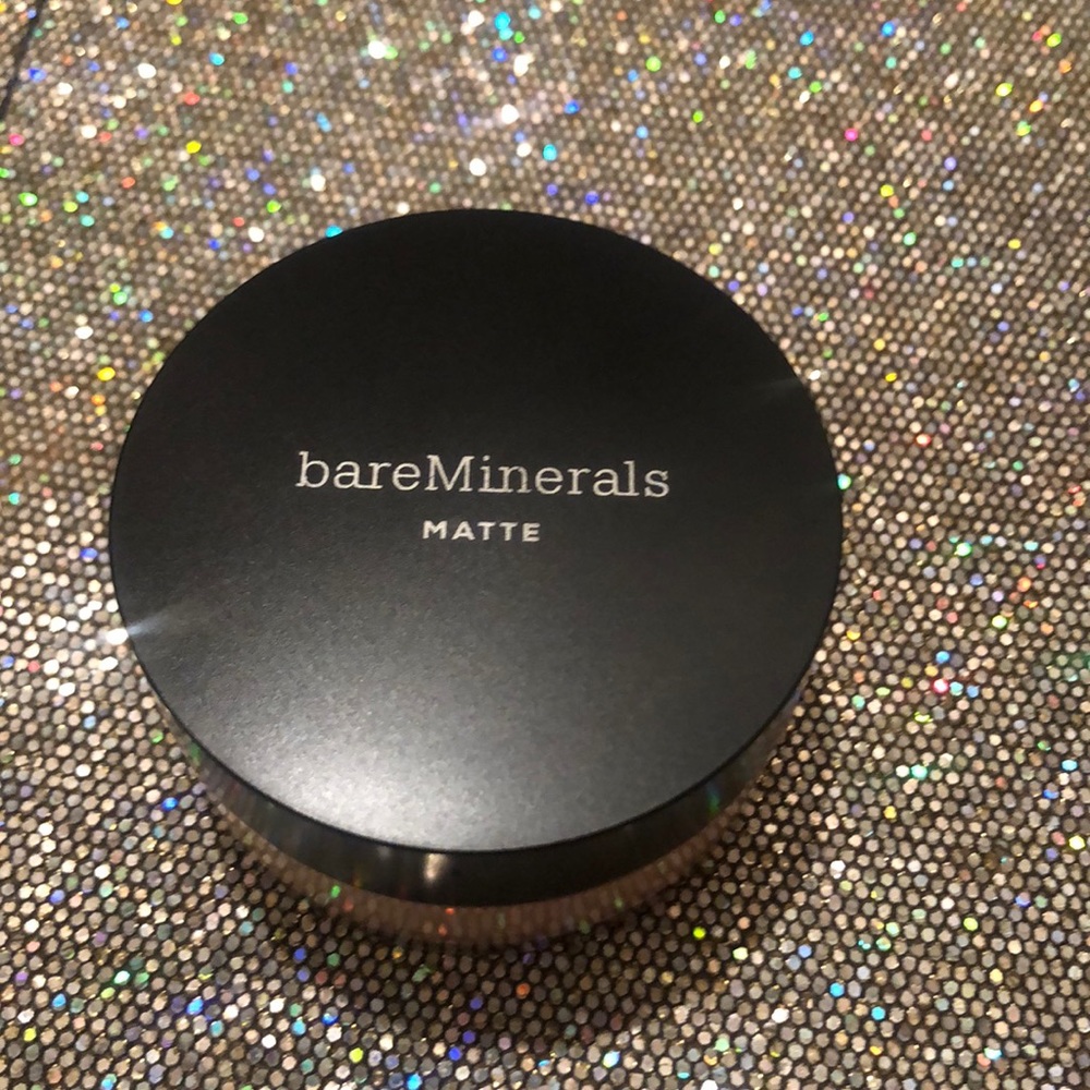 bareMinerals MATTE foundation 😬